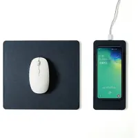 POUT HANDS 3 SPLIT - Opdelt musemåtte med hurtig trådløs opladning - USB - Skridsikkert underlag - Mørkeblå