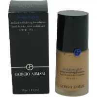Giorgio Armani Designer Glow Flydende foundation 30 ml Nr. 7