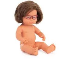 Miniland Europæisk Babydukke Med Downs Syndrom Og Briller 38 Cm