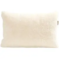 Shepherd of Sweden Lina fåreskindspude 60 x 40 cm Creme