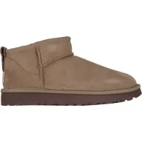 Ugg - Støvler og ankelstøvler dame - W Classic Ultra Mini Rocky Oak til Unisex - Størrelse 36 - Brun