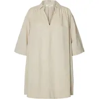 Selected Kjole i overstørrelse 'SLFLuisa-Talia' creme