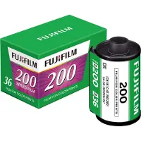 Fujifilm 200 - Consumer film - 135 (35 mm) - 200ASA - 36 shots.