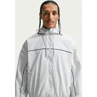 Nike Overgangsjakke 'CLUB ATHLETE' lysegrå / sort