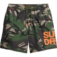 Superdry Superdrytil mænd. M3010247A 43,2 cm svømmedragt med grønt Sportswear-logo (M), Camouflage, Badetøj, Genanvendt polister, Bæredygtig