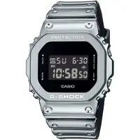 G-Shock Ur - - GM-5600YM-8ER - Sølv Plastik - Vandtæt 20 bar - Digital
