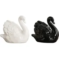 Typecat stk. hvid sort svane skulpturdekor, elegant keramisk svanepar