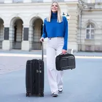 24.Se Kabinekuffert med toilettaske/makeuptaske – håndbagagesæt med lås og USB-port