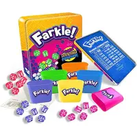 Schmidt Farkle Deluxe Dice Games Set inkluderer 36 farverige terninger 6 rullende kopper rullende bakke og score ark det klassiske push-your-luck terning