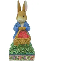 Enesco Jim Shore Beatrix Potter Peter Rabbit med jordb?r Figur 6012489 Bl?