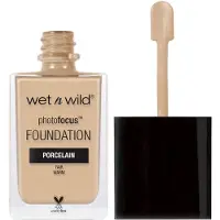 wet n wild v?d n vildt foto fokus matte v?ske foundation porcel?n vegansk og grusomhedsfri