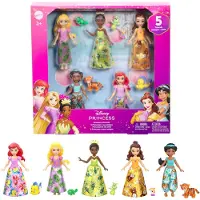 Disney Princess & Friends-st med 5 justerbare sm dukker i aftagelige nederdele eller bukser og 5 venindefigurer inspireret af Disney-fil