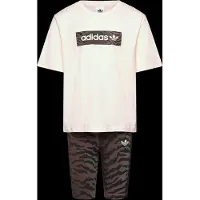 Adidas Originals AOP CYKELSÆT MED SHORTS OG T-SHIRT, størrelse 110 cm