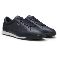 BOSS Sneakers i kornet læder med sildebensmønstret sål